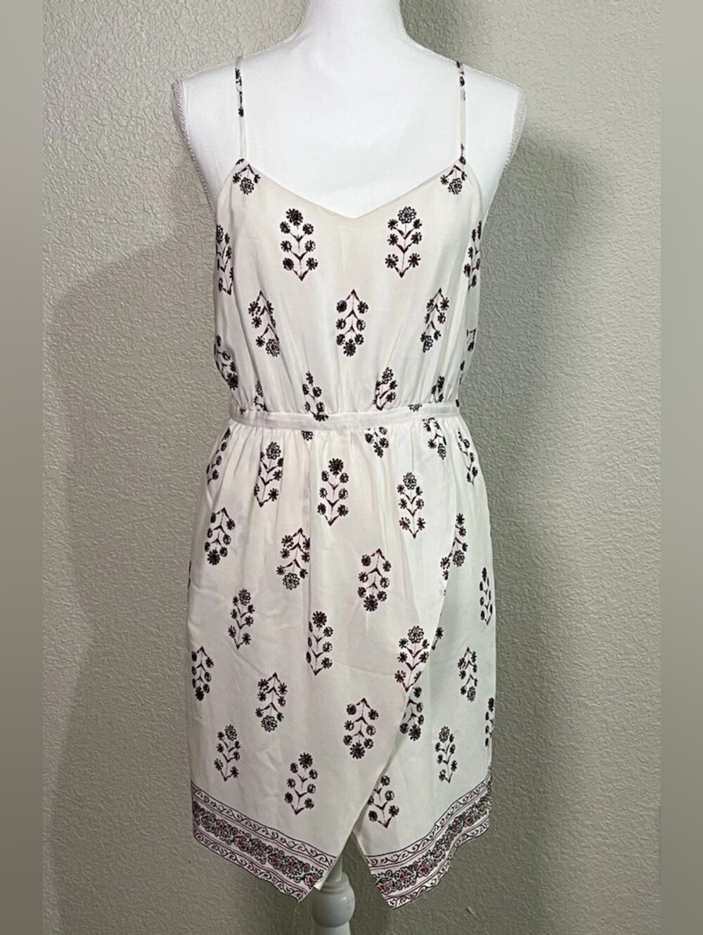 White Floral Print Spaghetti Strap Dress